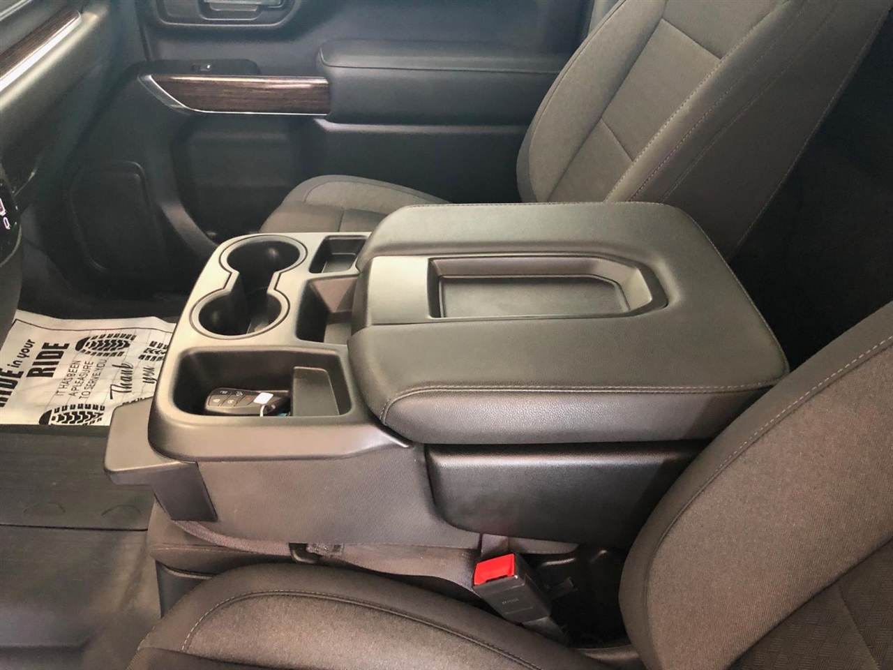 GMC Sierra 2500HD 4WD Reg Cab 142" SLE 2024