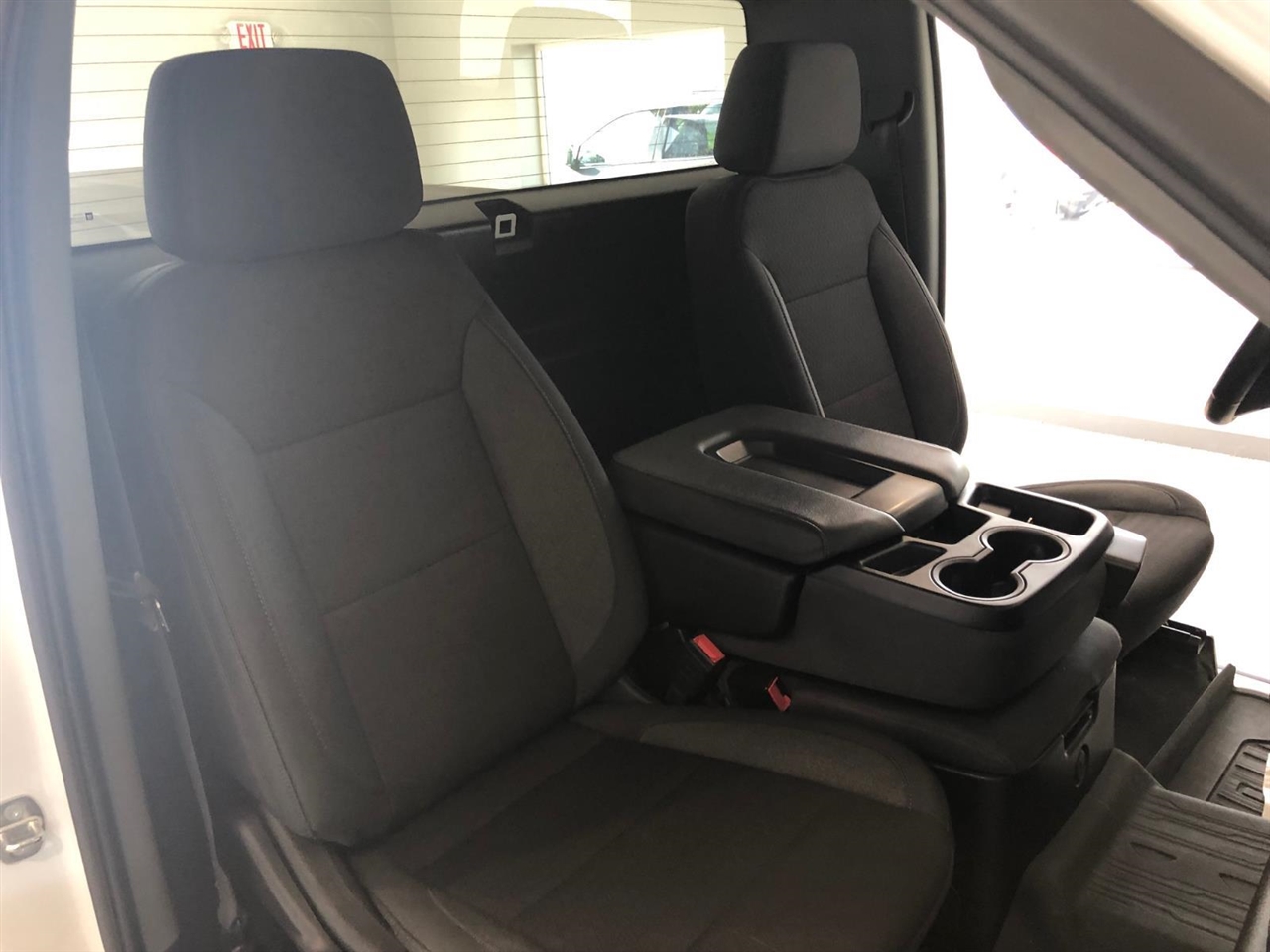 GMC Sierra 2500HD 4WD Reg Cab 142" SLE 2024