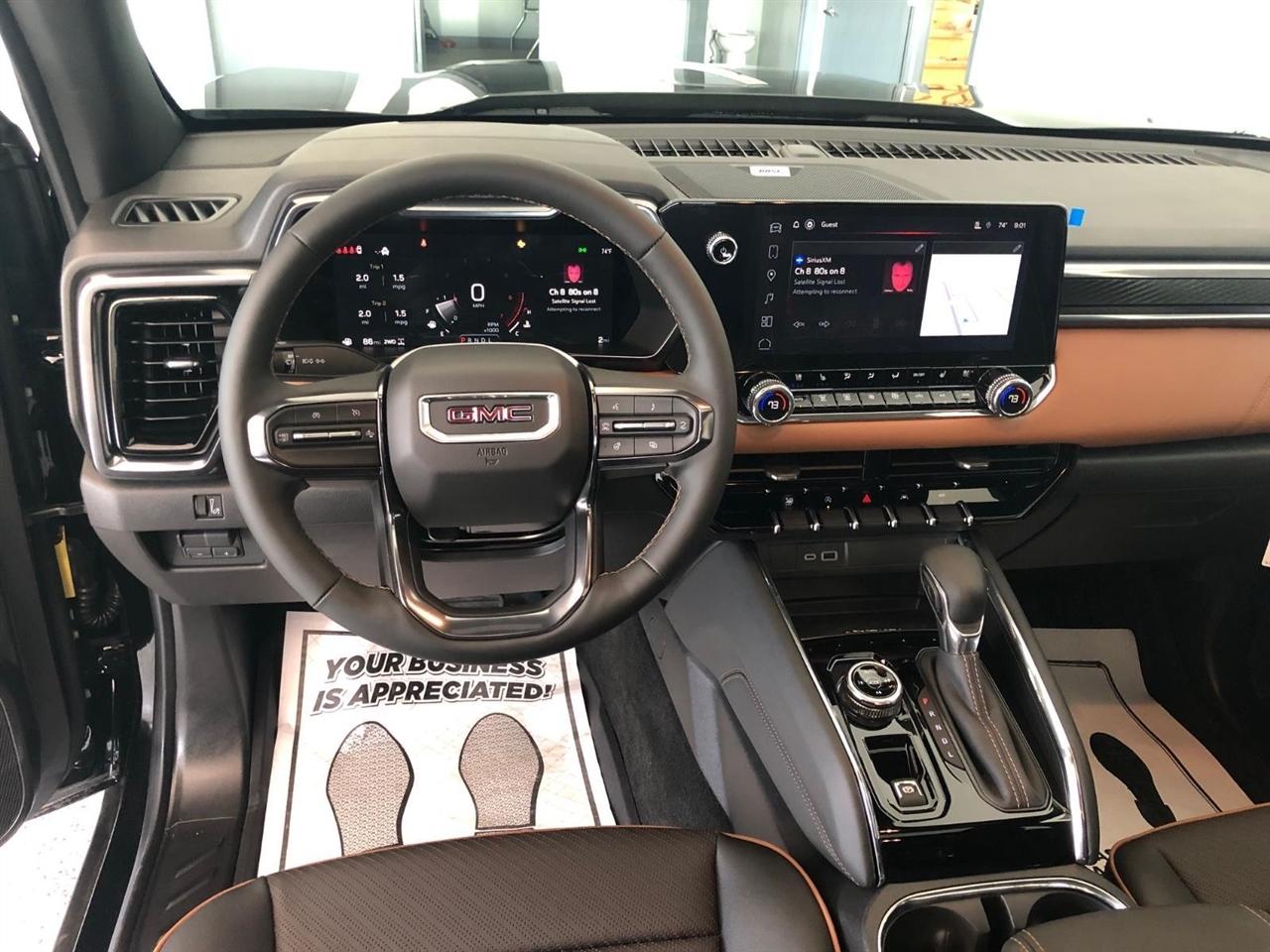 GMC Canyon 4WD Crew Cab AT4 2025