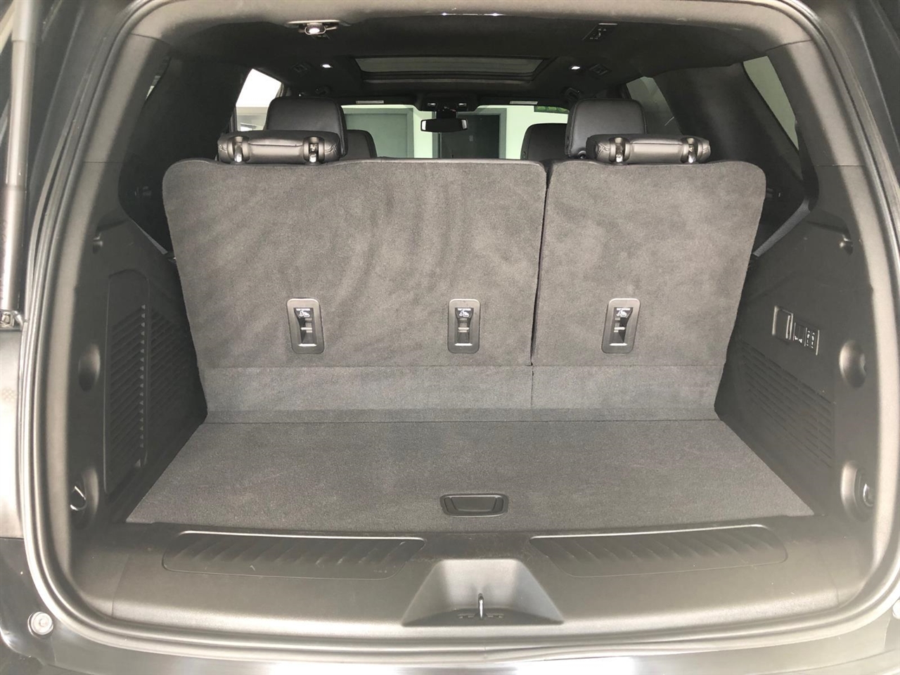 Chevrolet Tahoe 4WD 4dr LT 2022