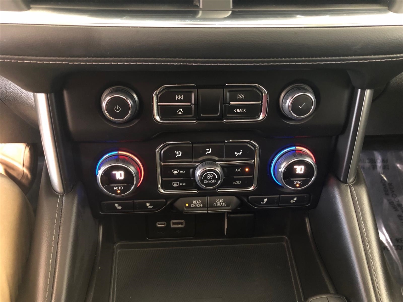 Chevrolet Tahoe 4WD 4dr LT 2022