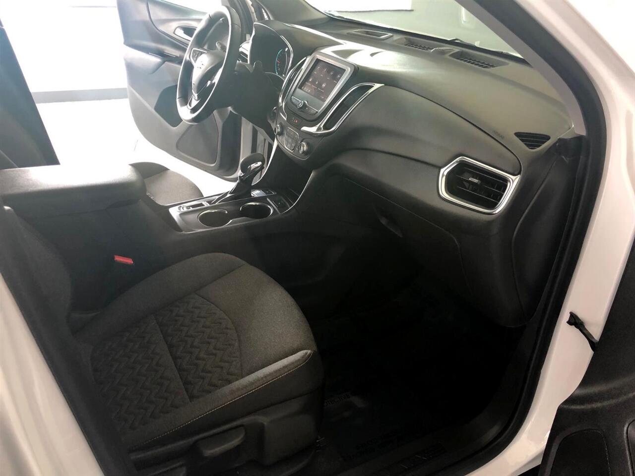2024 Chevrolet Equinox LT photo 8