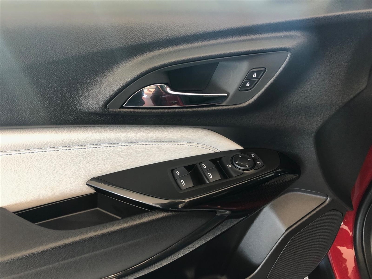 2026 Chevrolet Trax LT photo 6