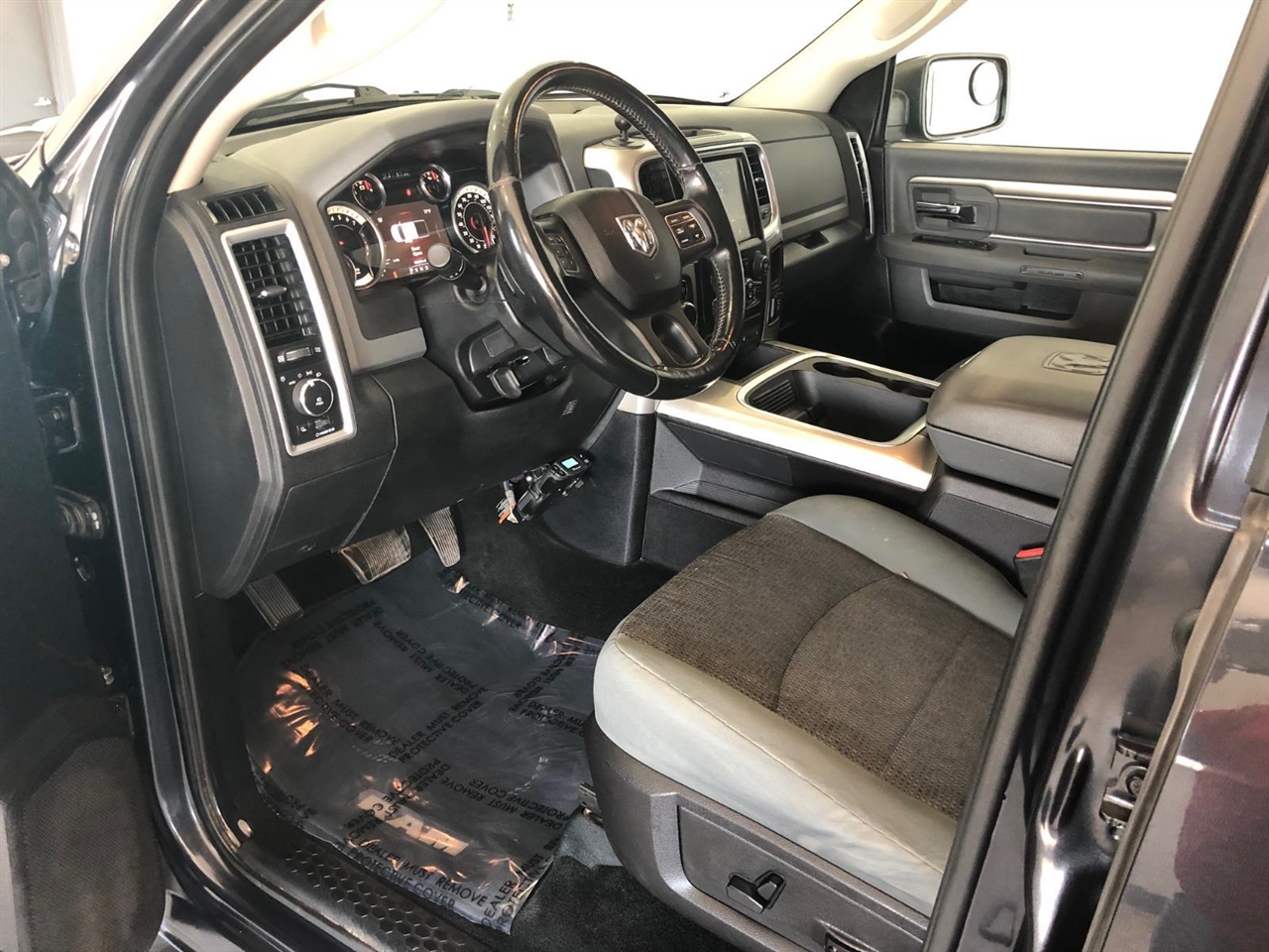 2015 Ram 1500 Big Horn photo 5