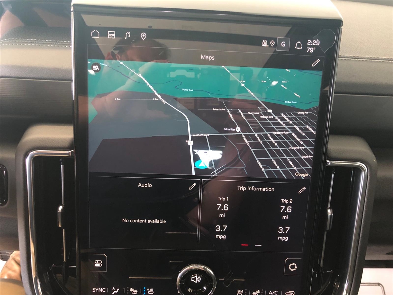 2025 Gmc Yukon Denali photo 19