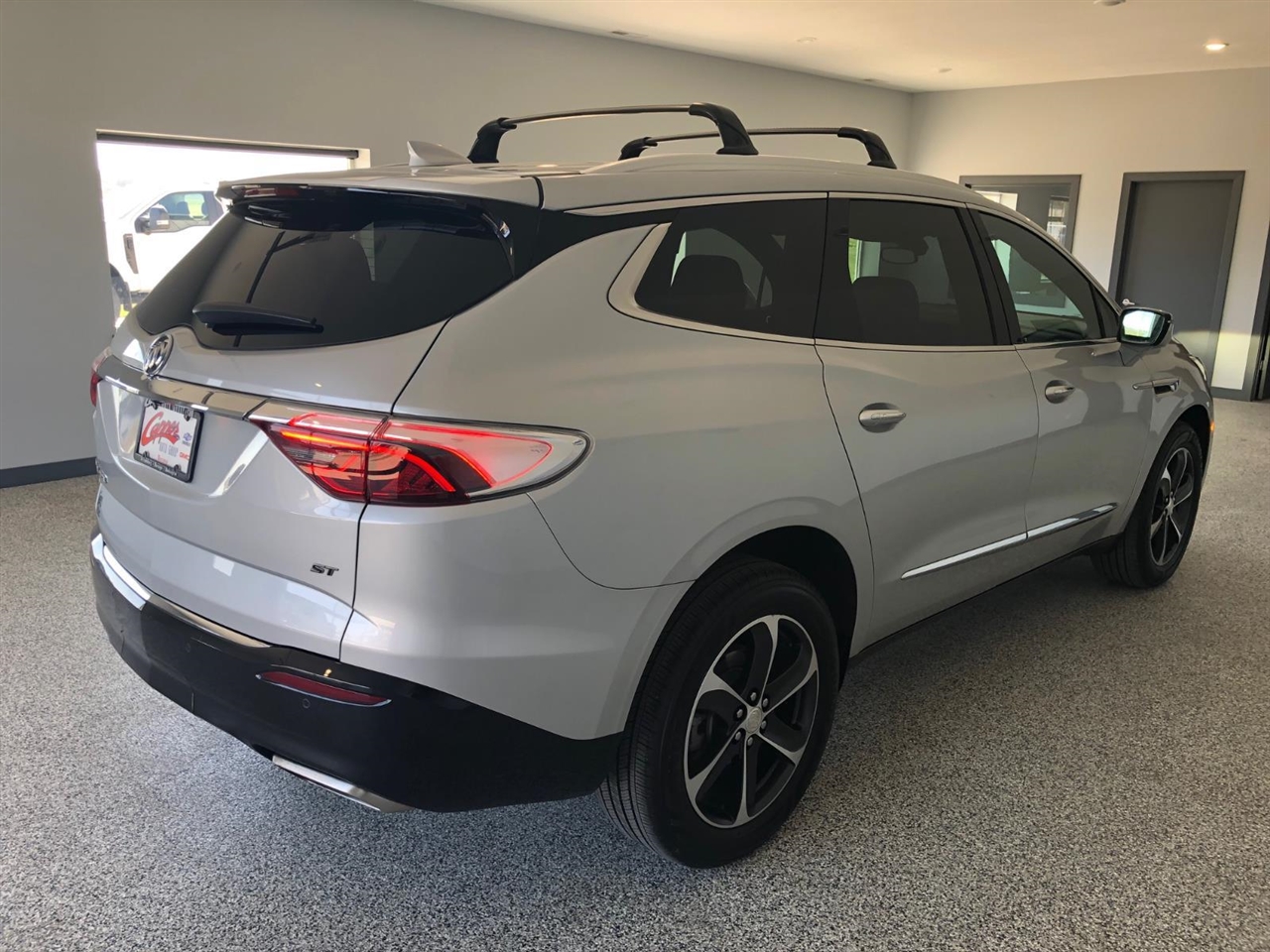 2022 Buick Enclave Essence photo 2