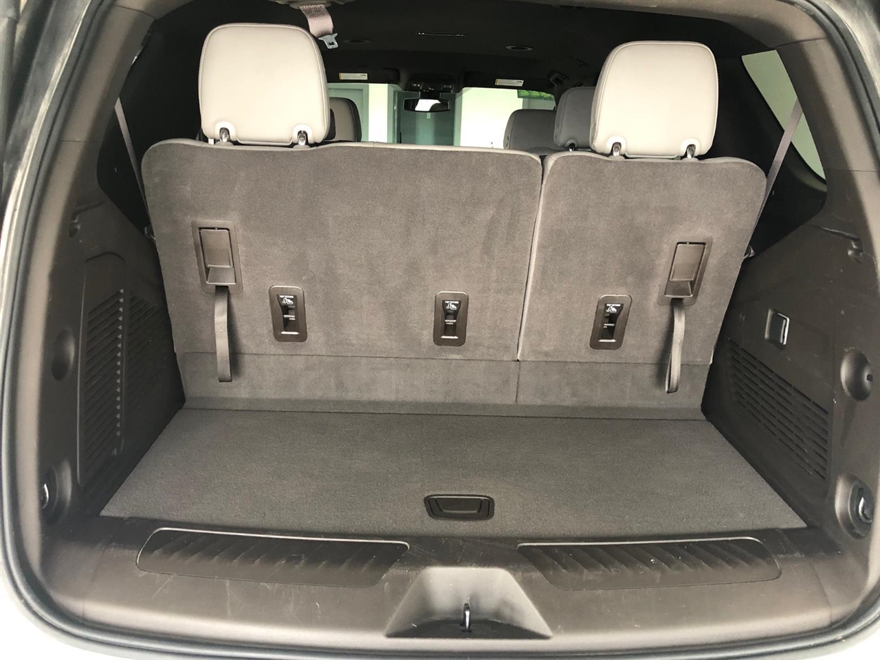 Chevrolet Tahoe 4WD 4dr LT 2022