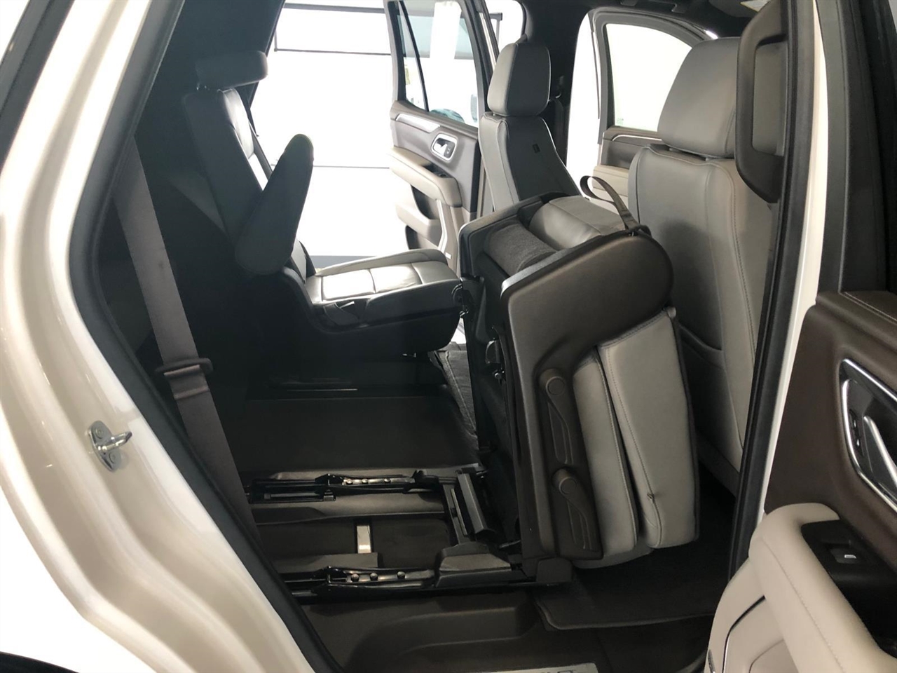 Chevrolet Tahoe 4WD 4dr LT 2022