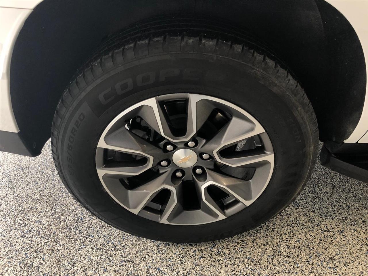 Chevrolet Tahoe 4WD 4dr LT 2022