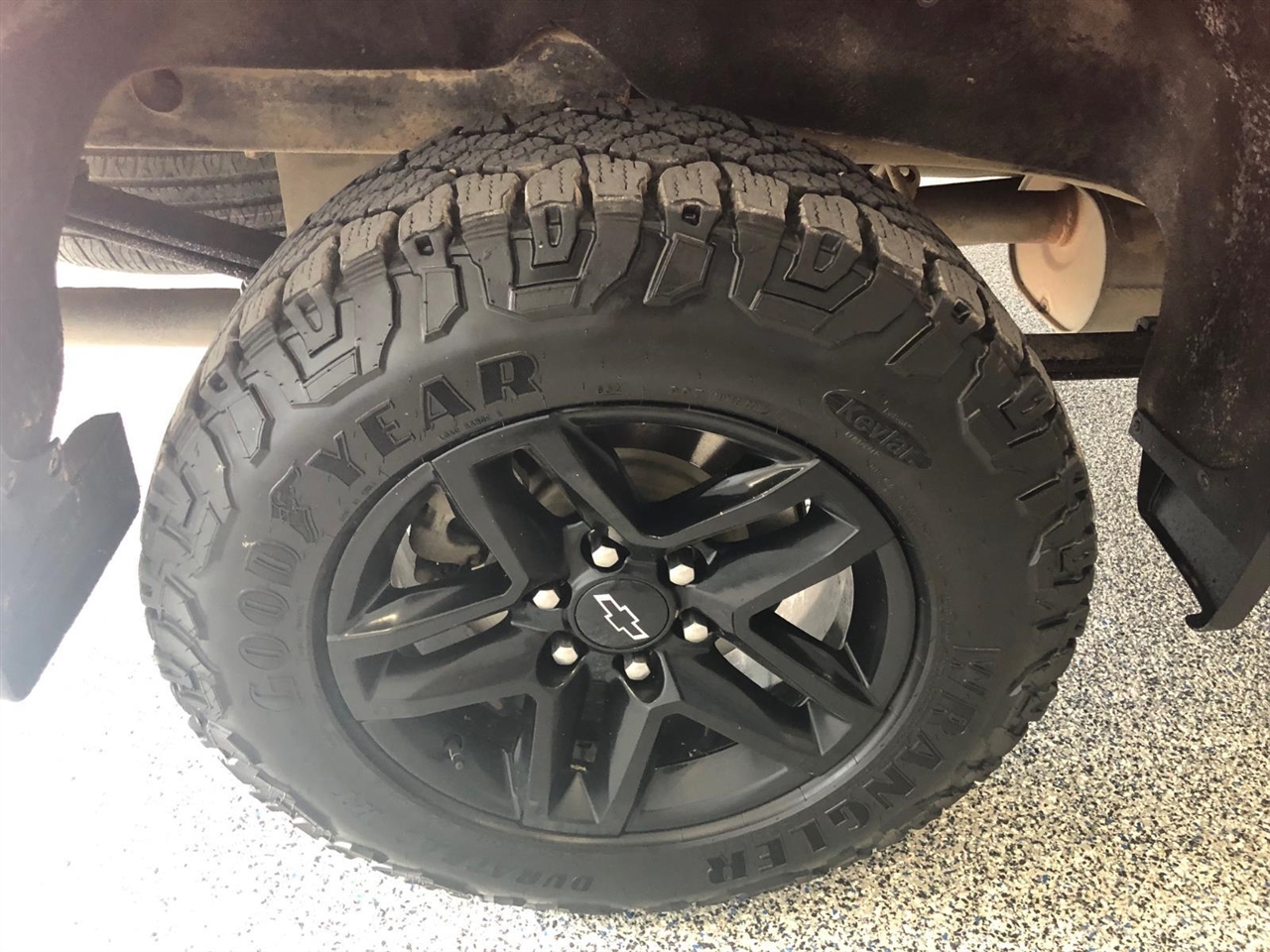 Chevrolet Silverado 1500 4WD Crew Cab 147" LT Trail Boss 2023