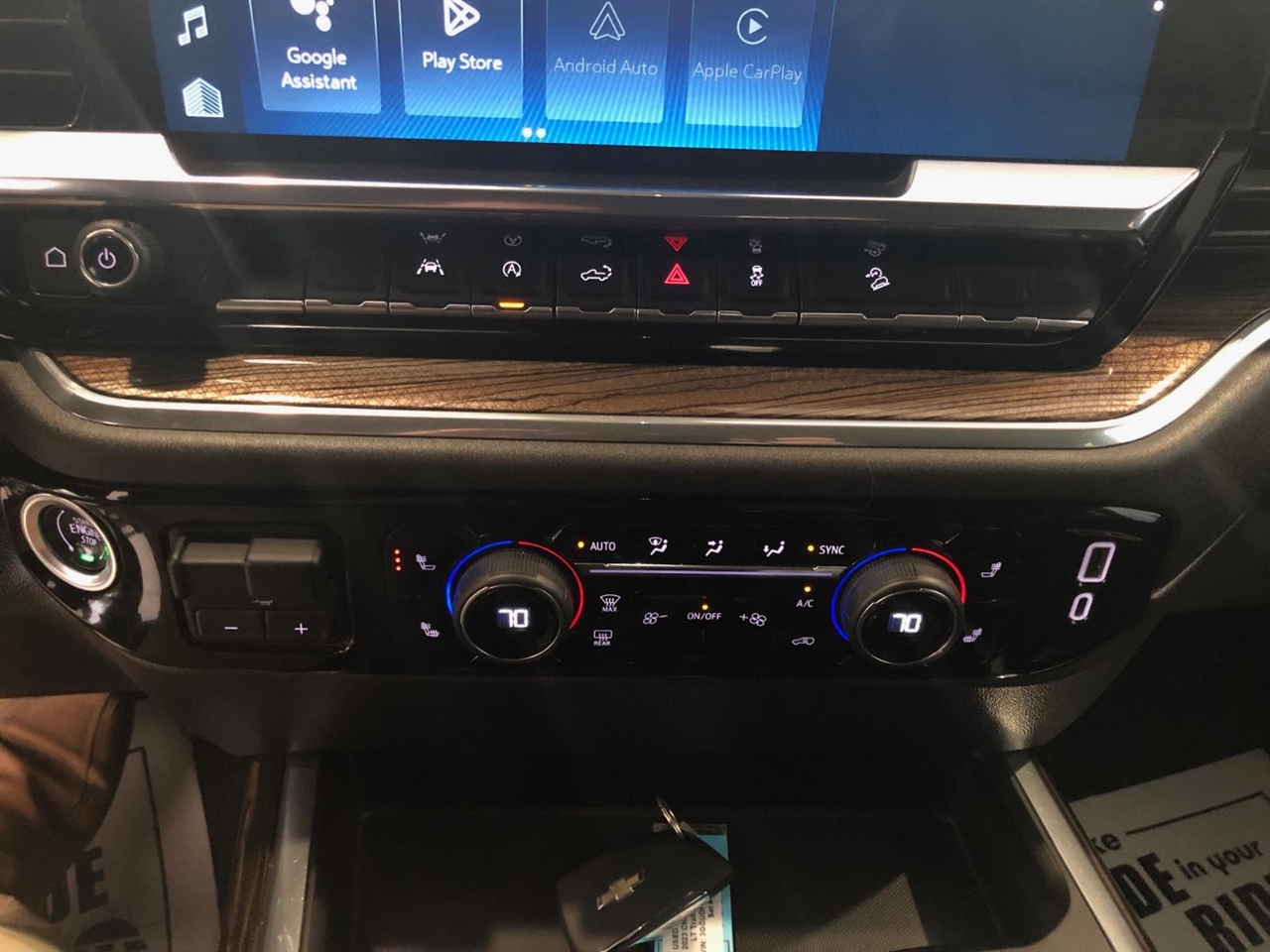 Chevrolet Silverado 1500 4WD Crew Cab 147" LT Trail Boss 2023