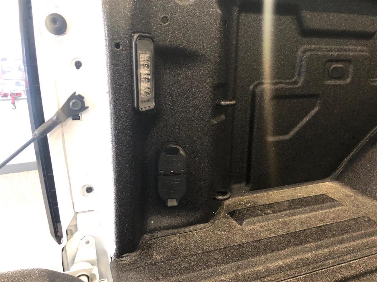 GMC Sierra 2500HD 4WD Crew Cab 159" SLE 2026