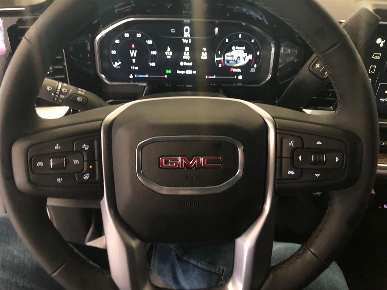 GMC Sierra 2500HD 4WD Crew Cab 159" SLE 2026