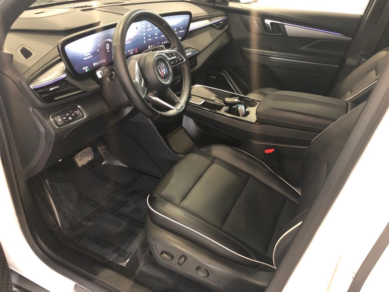 2025 Buick Enclave Preferred photo 4