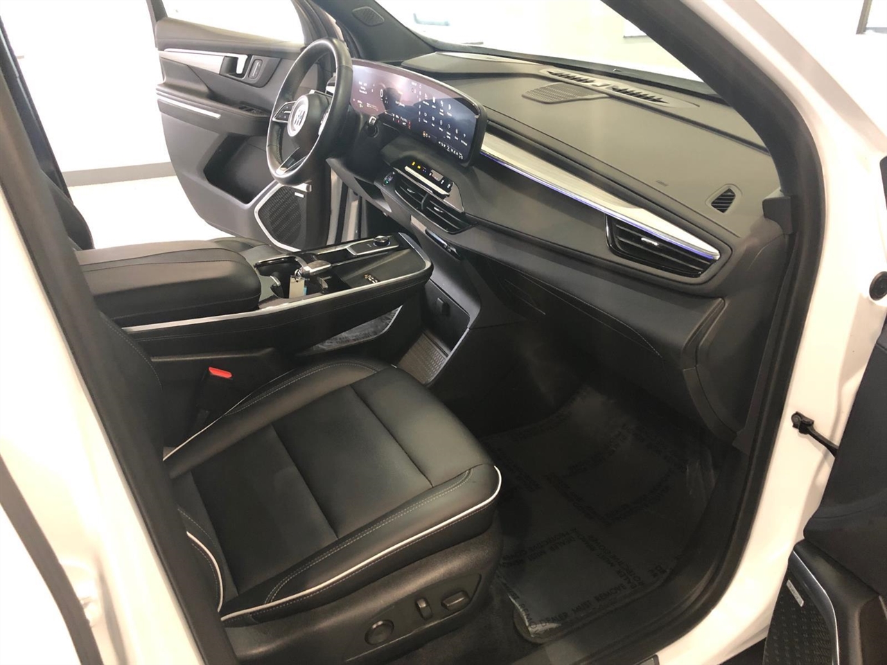 Buick Enclave 4dr Preferred 2025