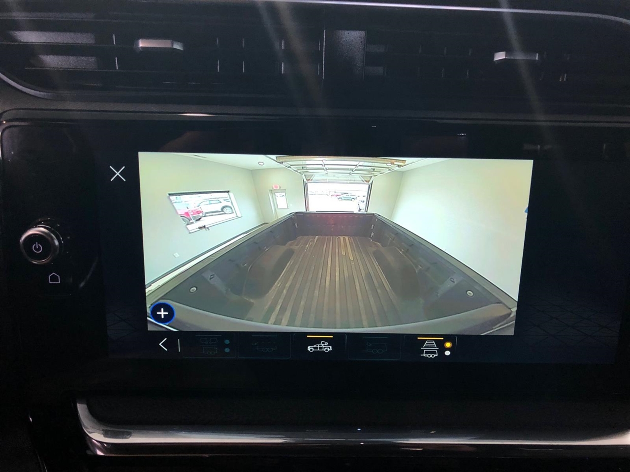 GMC Sierra 1500 4WD Crew Cab 147" Denali 2023