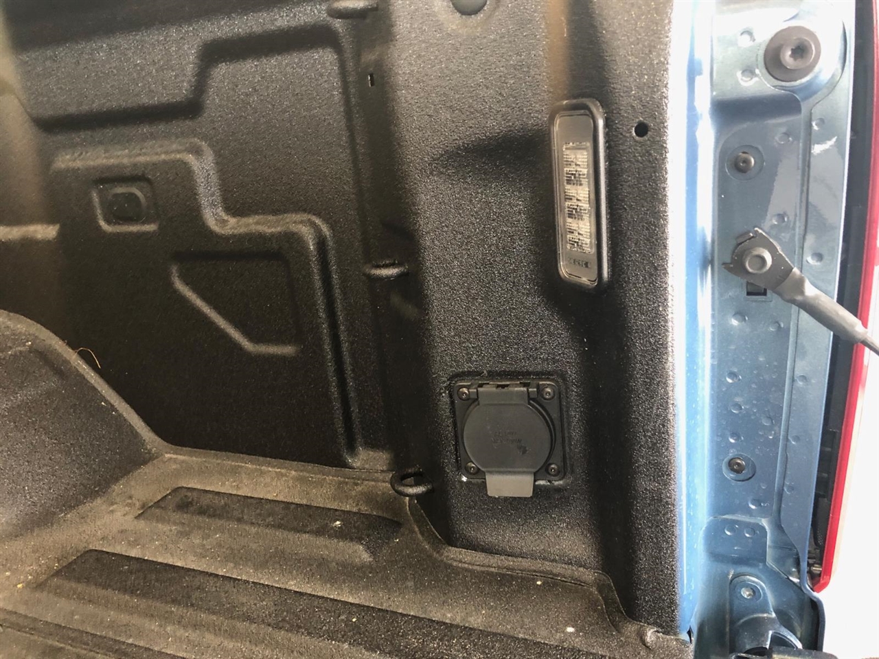 Chevrolet Silverado 2500HD 4WD Crew Cab 159" Custom 2026