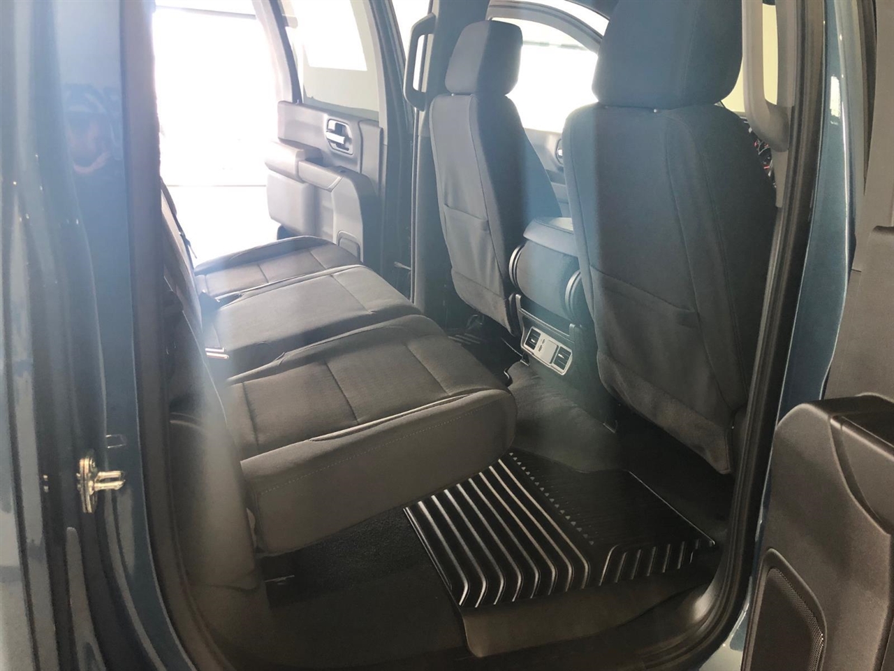 Chevrolet Silverado 2500HD 4WD Crew Cab 159" Custom 2026