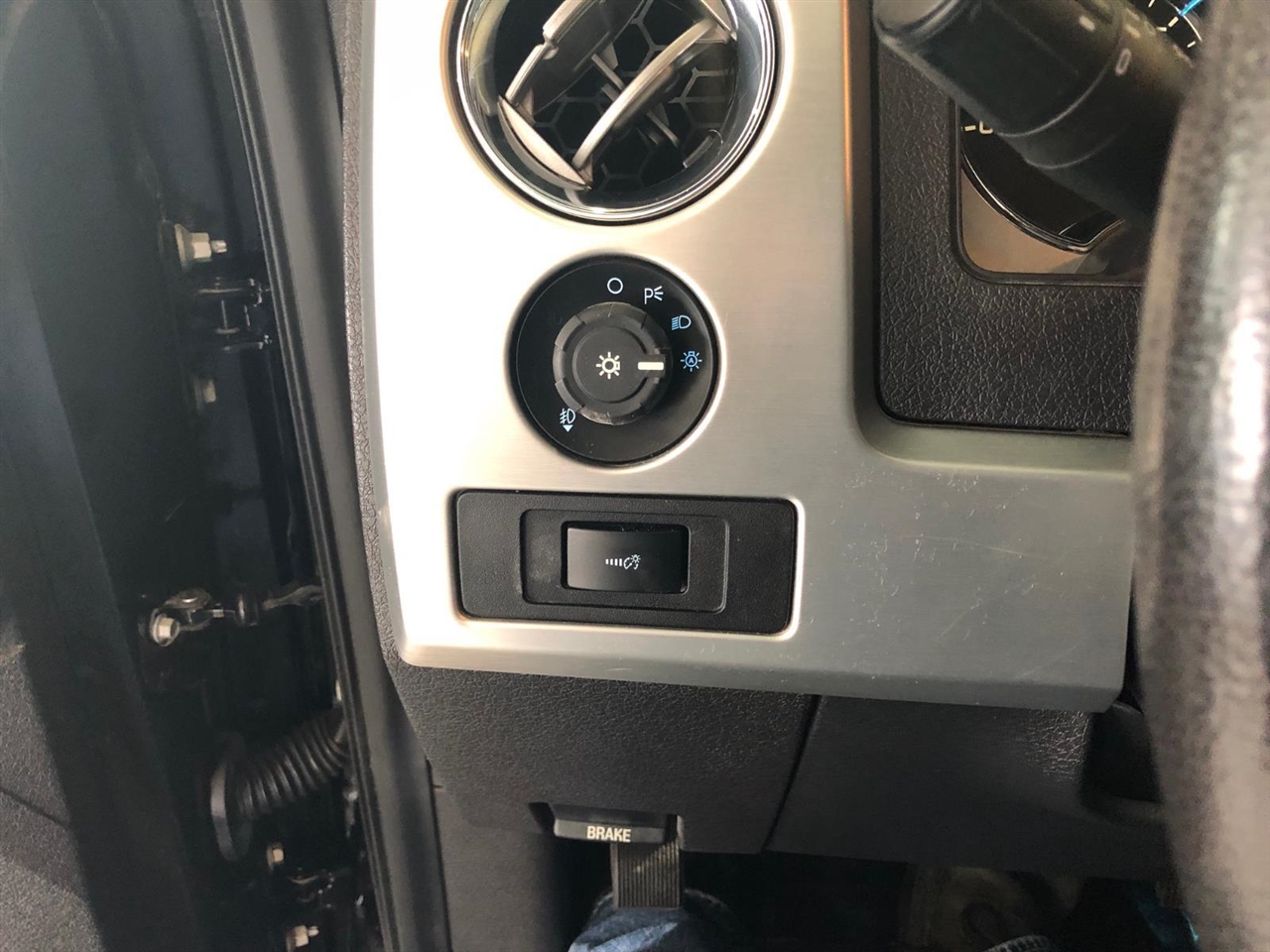 Ford F-150 4WD SuperCrew 145" Platinum 2013