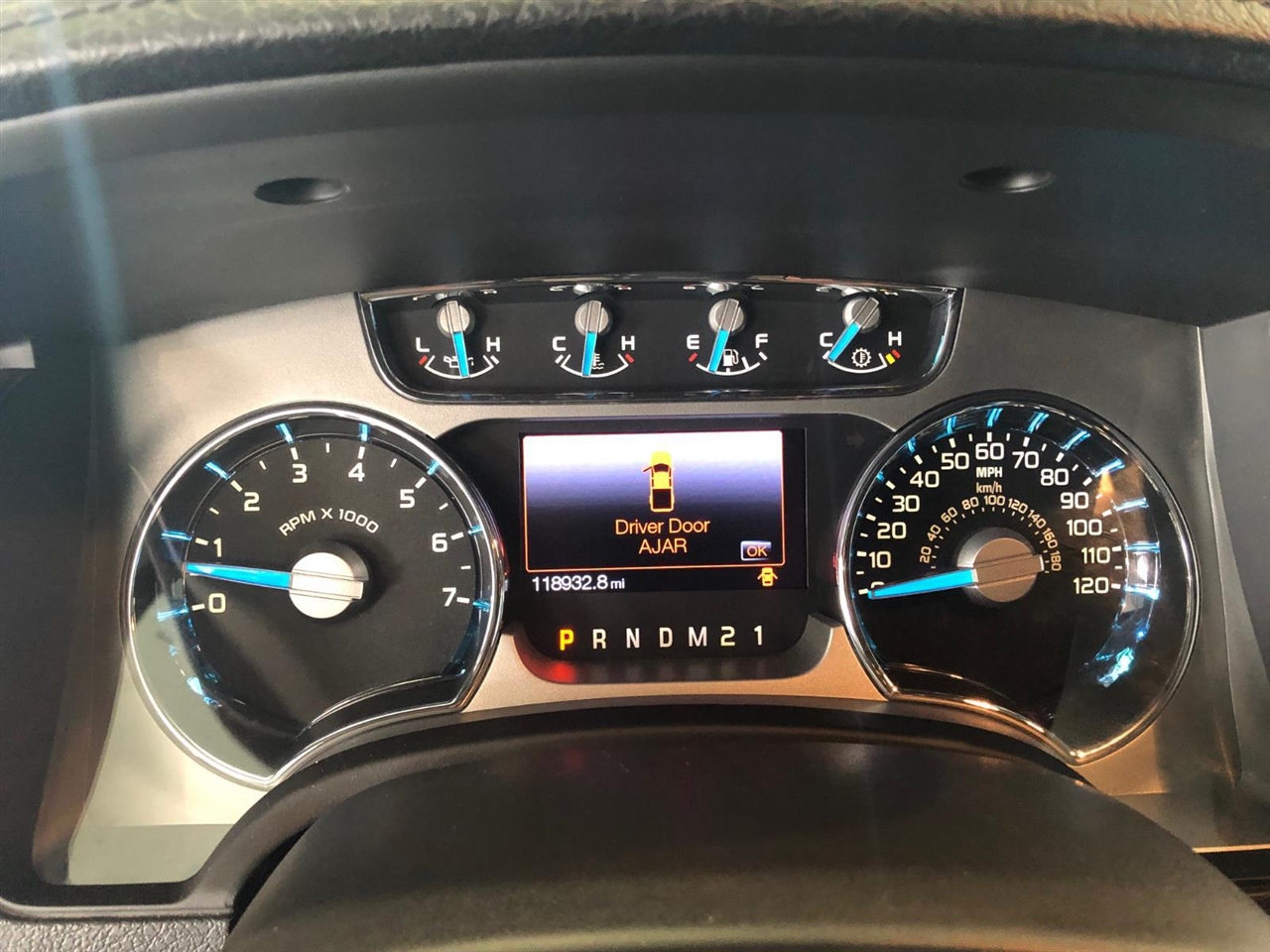 Ford F-150 4WD SuperCrew 145" Platinum 2013