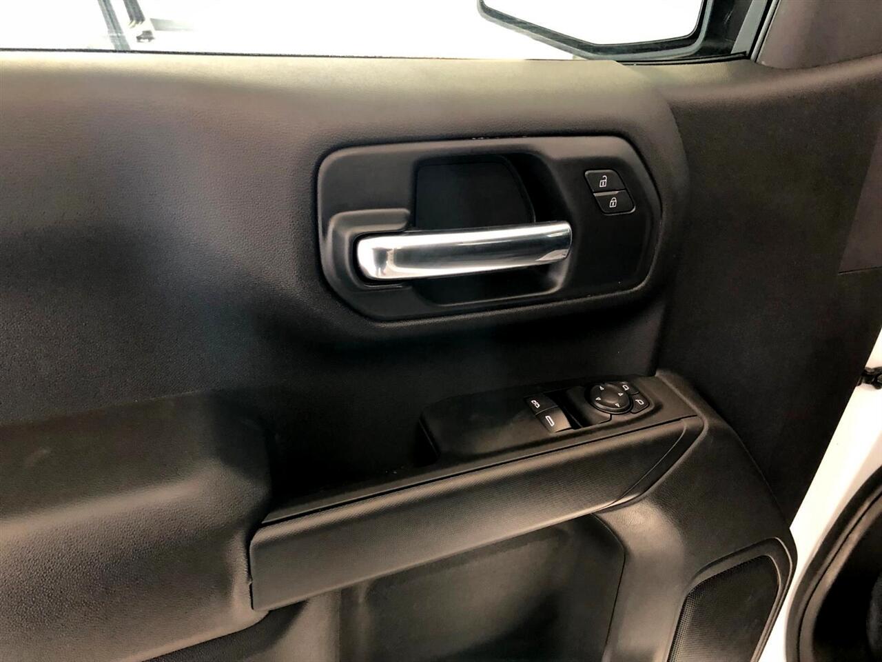 GMC Sierra 1500 4WD Reg Cab 140" Pro 2026