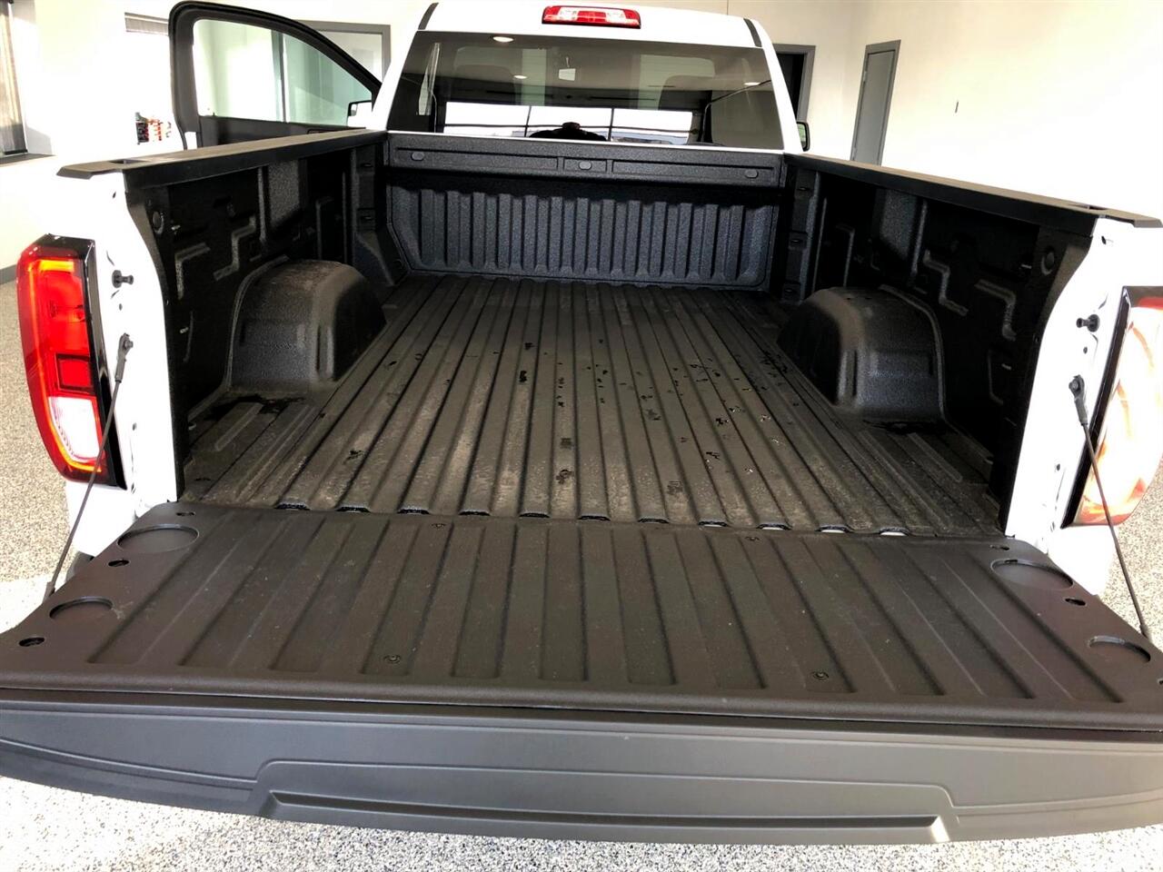 GMC Sierra 1500 4WD Reg Cab 140" Pro 2026