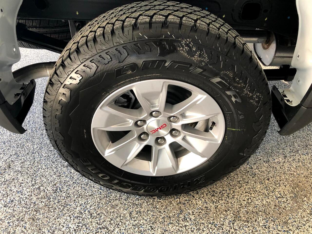 GMC Sierra 1500 4WD Reg Cab 140" Pro 2026