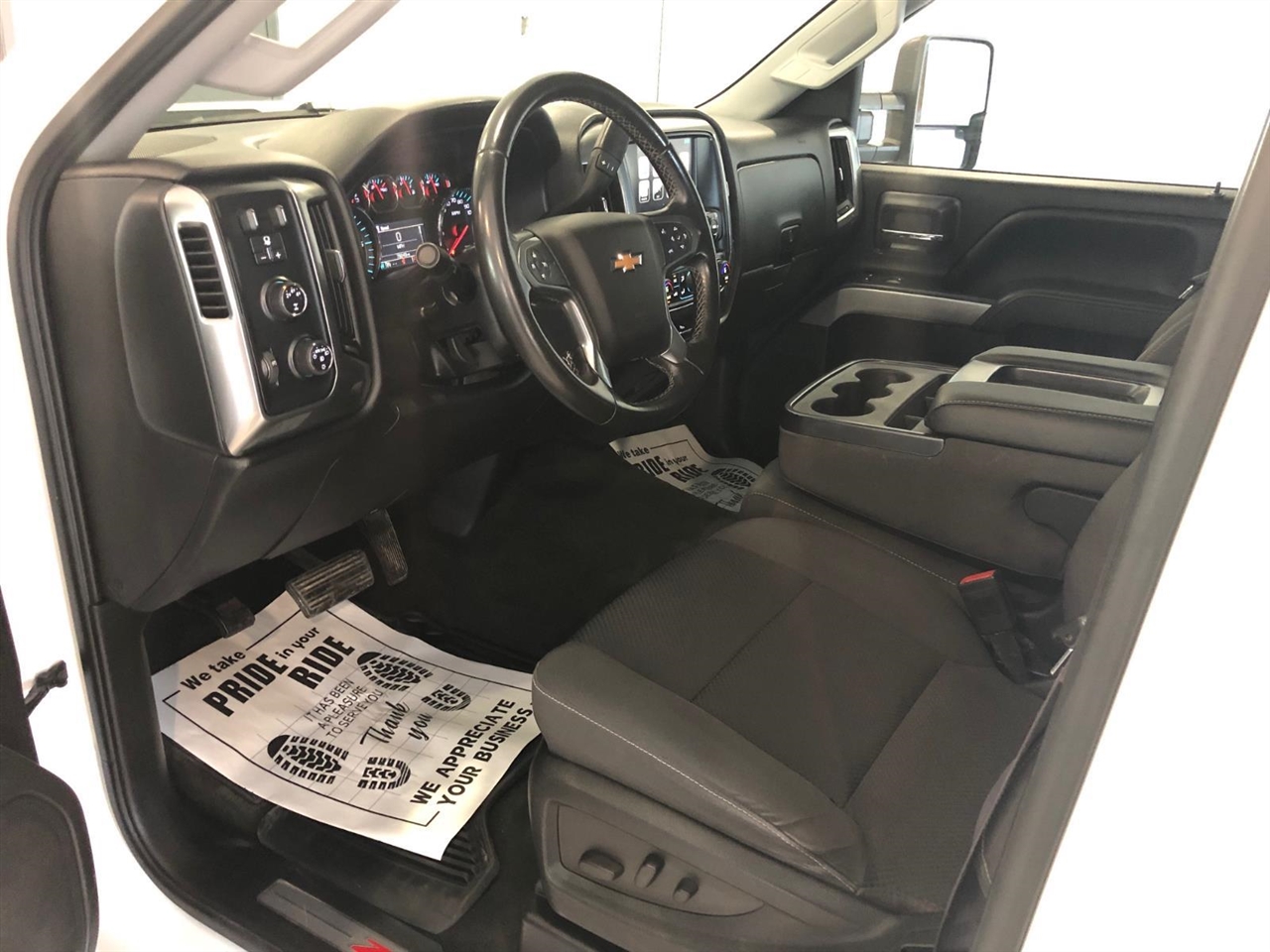 Chevrolet Silverado 2500HD Built After Aug 14 4WD Crew Cab 153.7" LT 2015