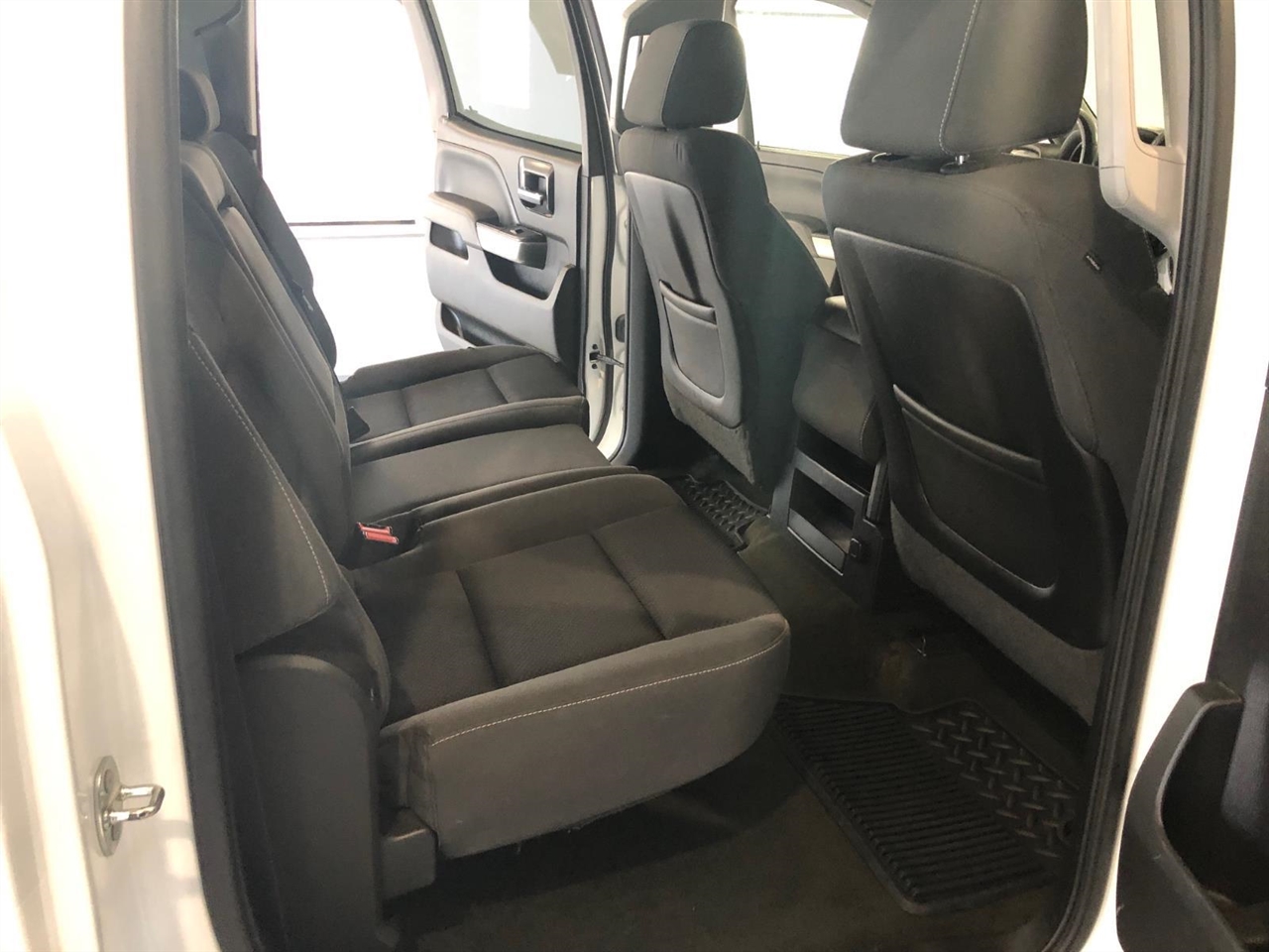 Chevrolet Silverado 2500HD Built After Aug 14 4WD Crew Cab 153.7" LT 2015