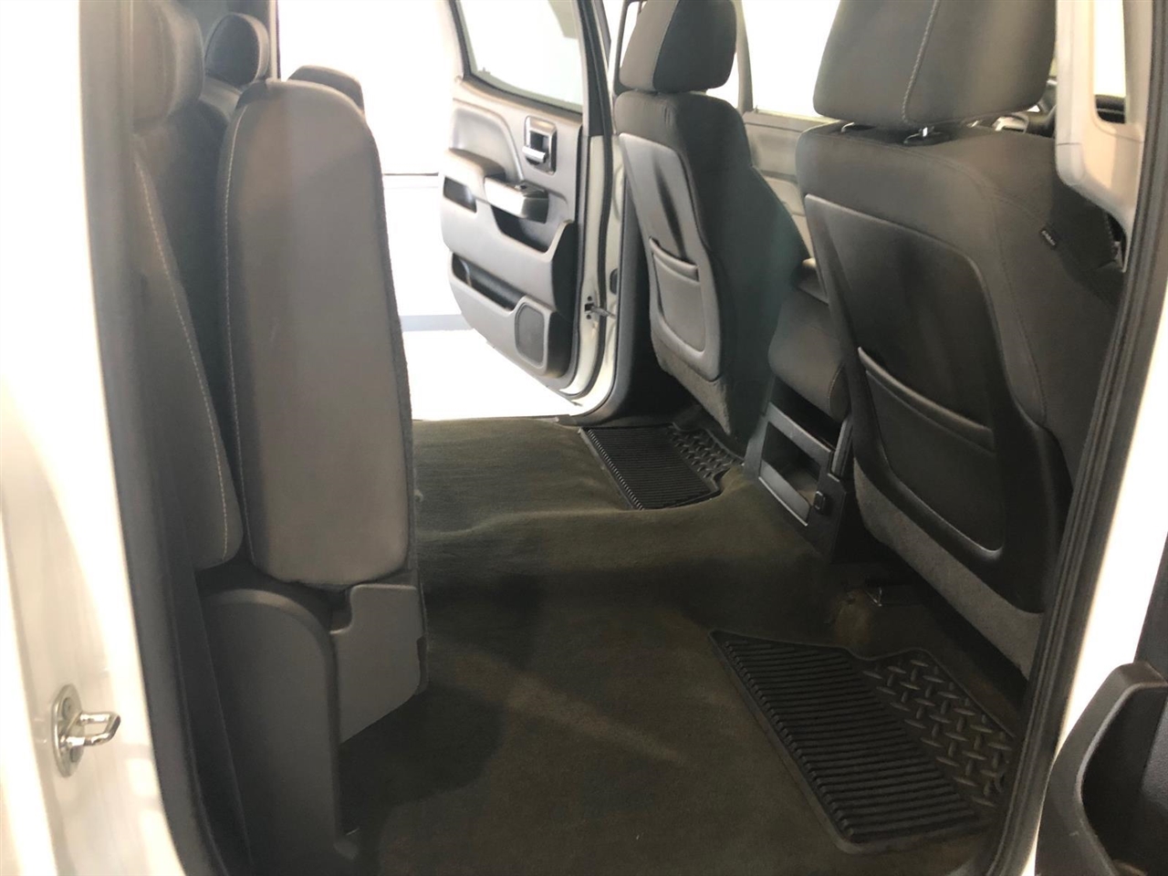 Chevrolet Silverado 2500HD Built After Aug 14 4WD Crew Cab 153.7" LT 2015