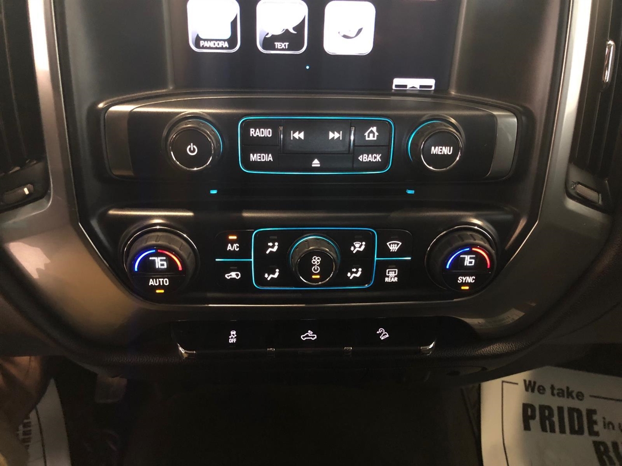 Chevrolet Silverado 2500HD Built After Aug 14 4WD Crew Cab 153.7" LT 2015