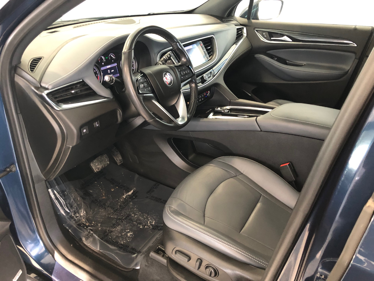 Buick Enclave AWD 4dr Essence 2022