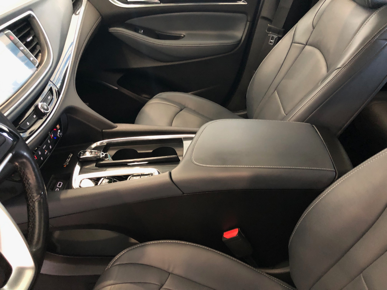 Buick Enclave AWD 4dr Essence 2022