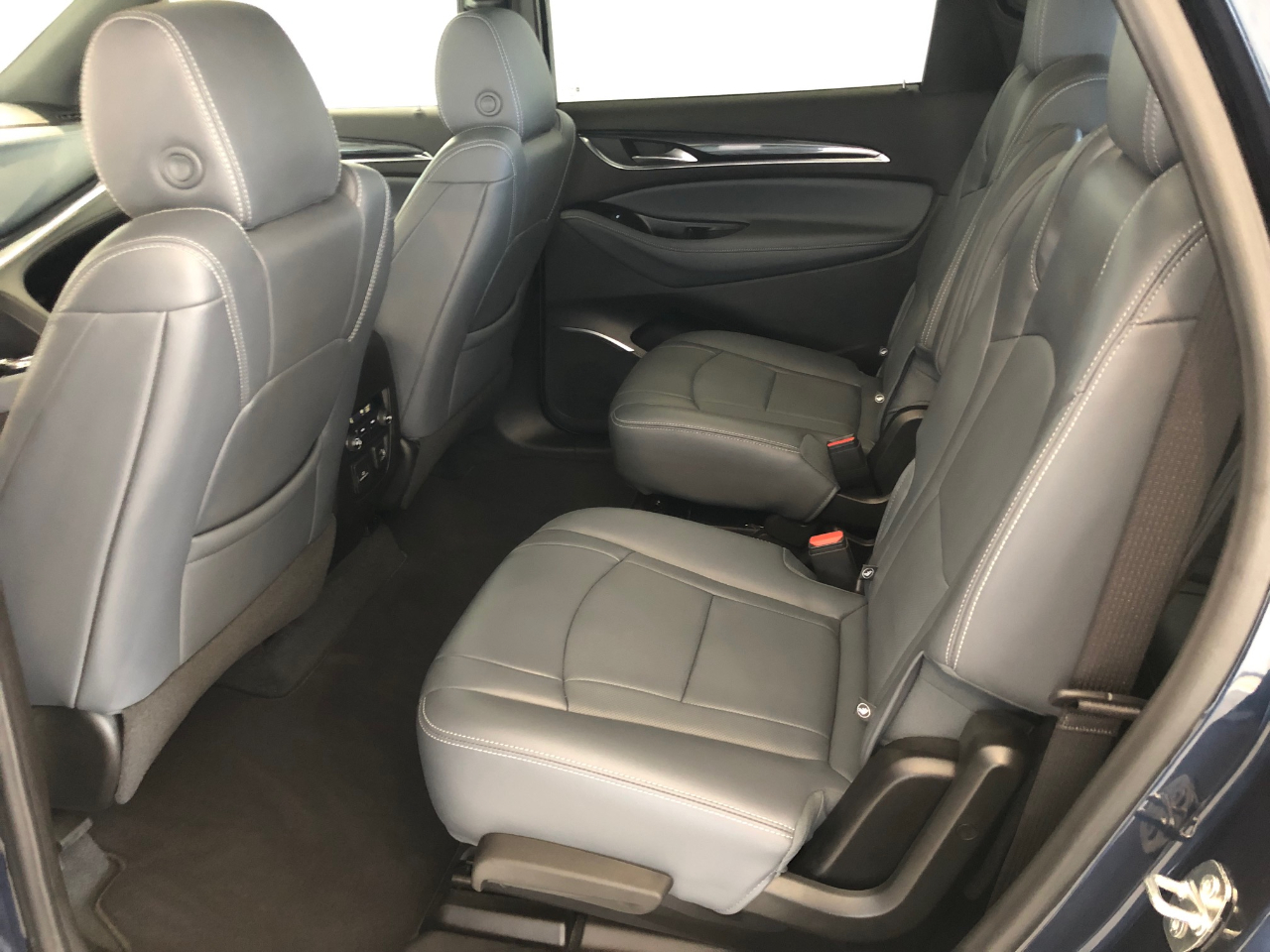 Buick Enclave AWD 4dr Essence 2022