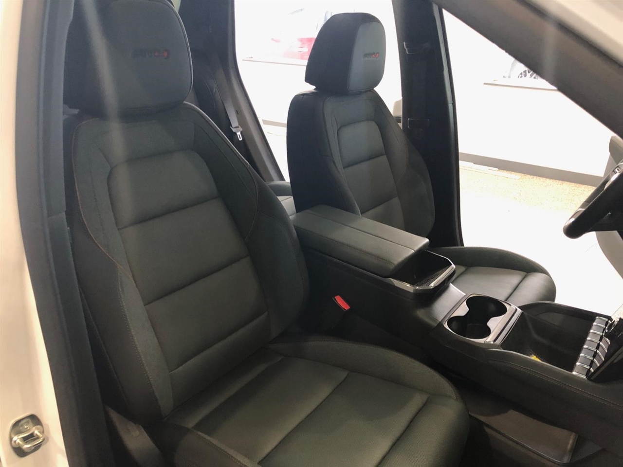 GMC Terrain AWD 4dr AT4 2026