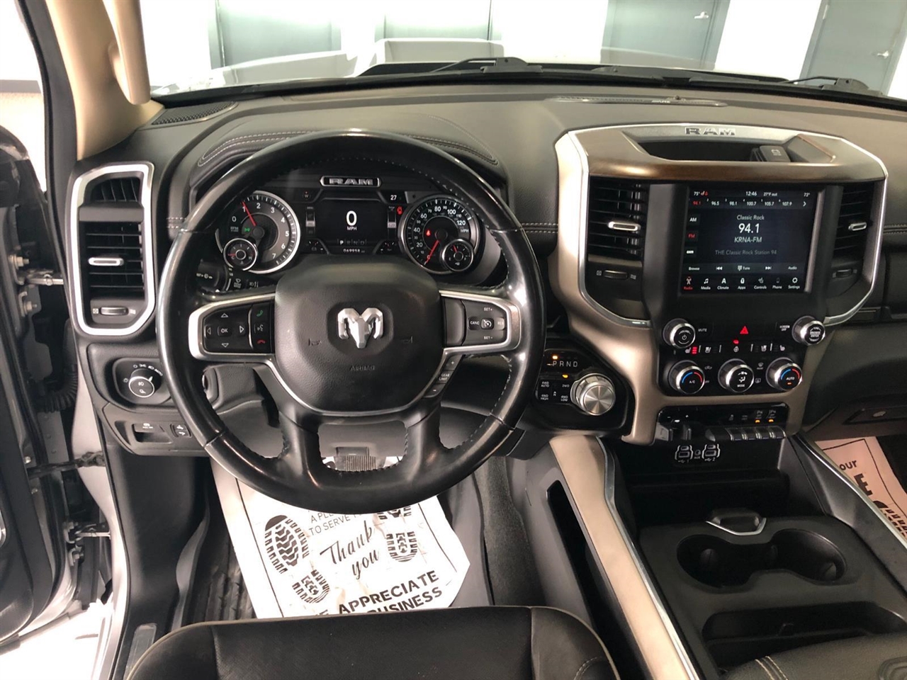 RAM 1500 Laramie 4x4 Crew Cab 5'7" Box 2021