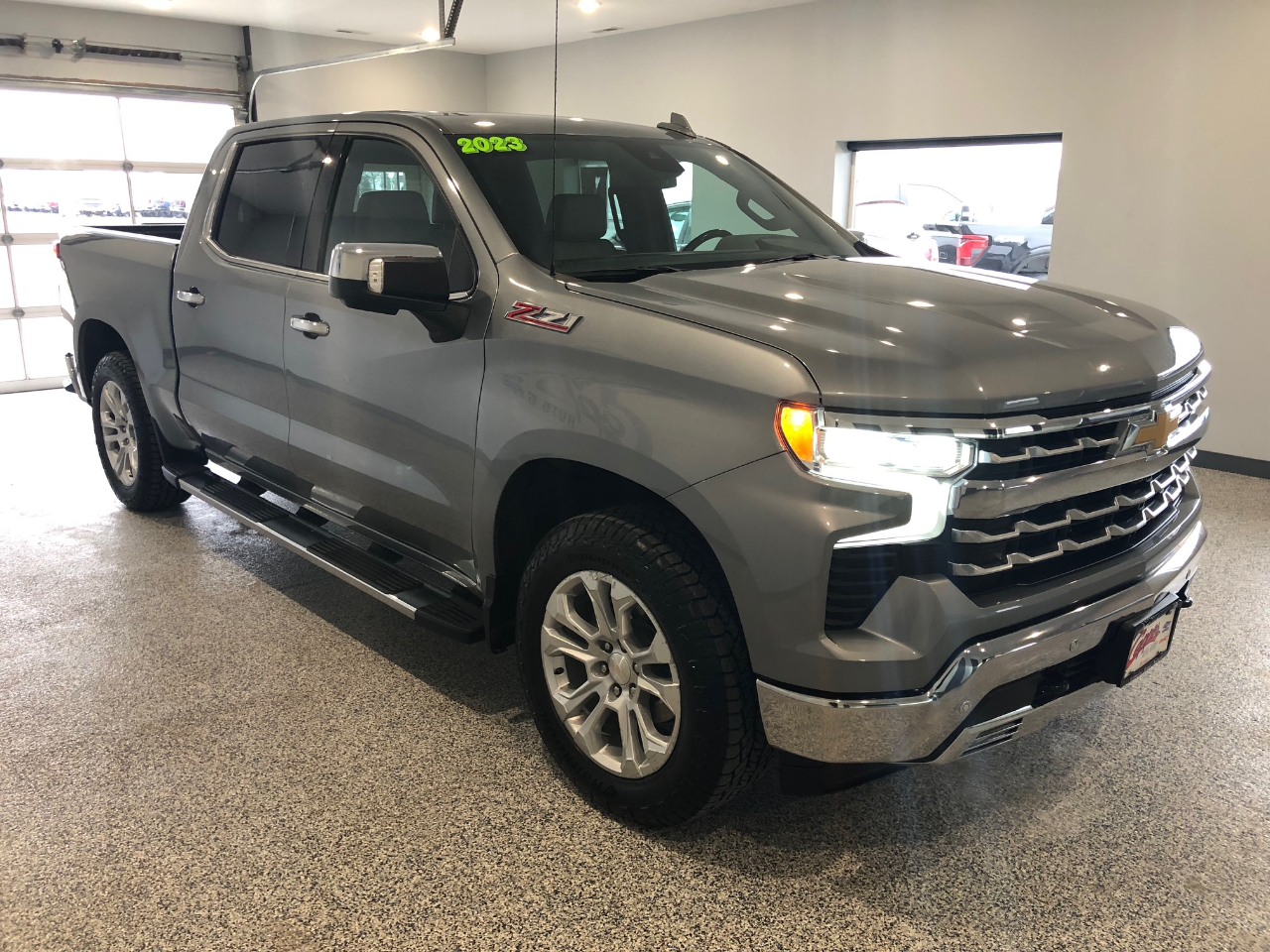 Chevrolet Silverado 1500 4WD Crew Cab 147" LTZ 2023