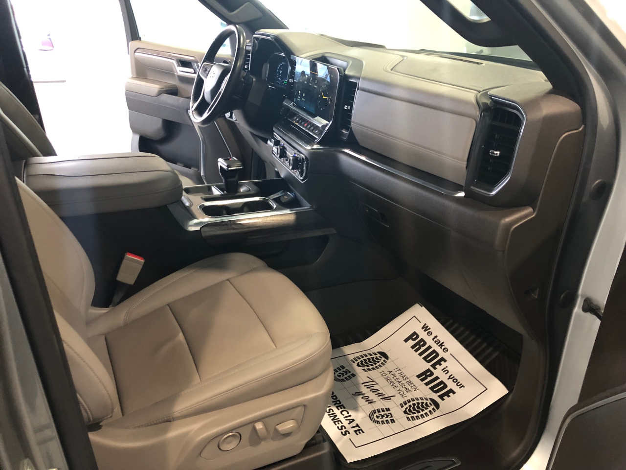 Chevrolet Silverado 1500 4WD Crew Cab 147" LTZ 2023