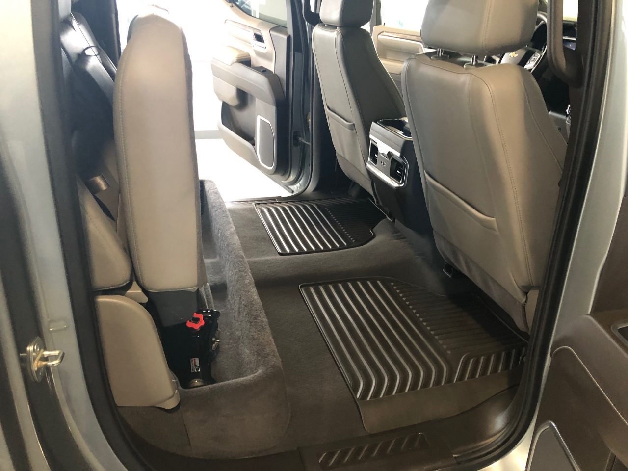 Chevrolet Silverado 1500 4WD Crew Cab 147" LTZ 2023