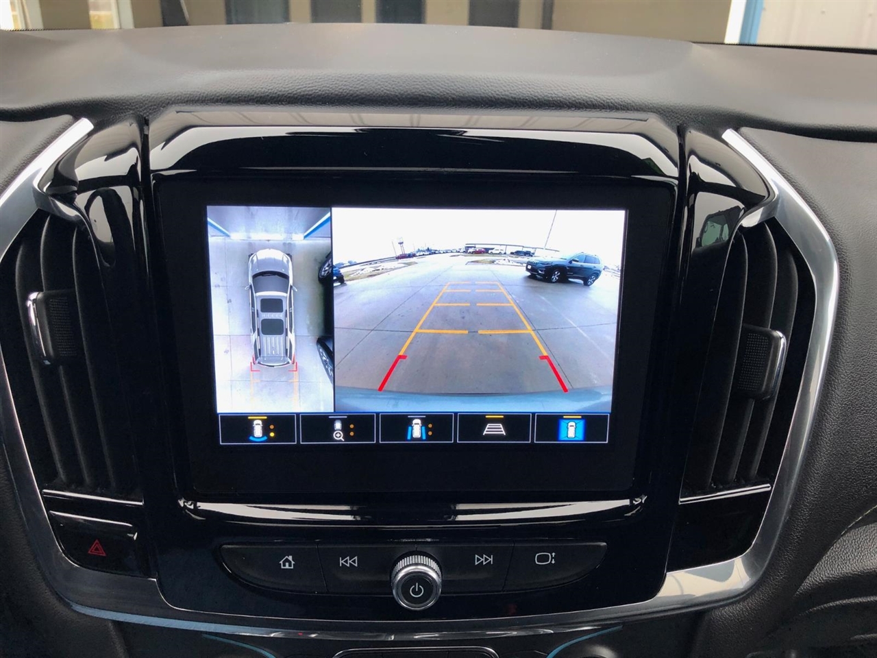 Chevrolet Traverse AWD 4dr LT Leather 2023