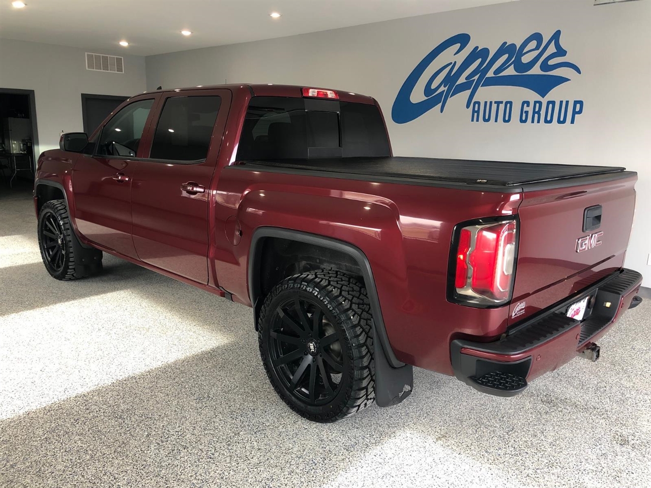 GMC Sierra 1500 4WD Crew Cab 143.5" SLT 2016