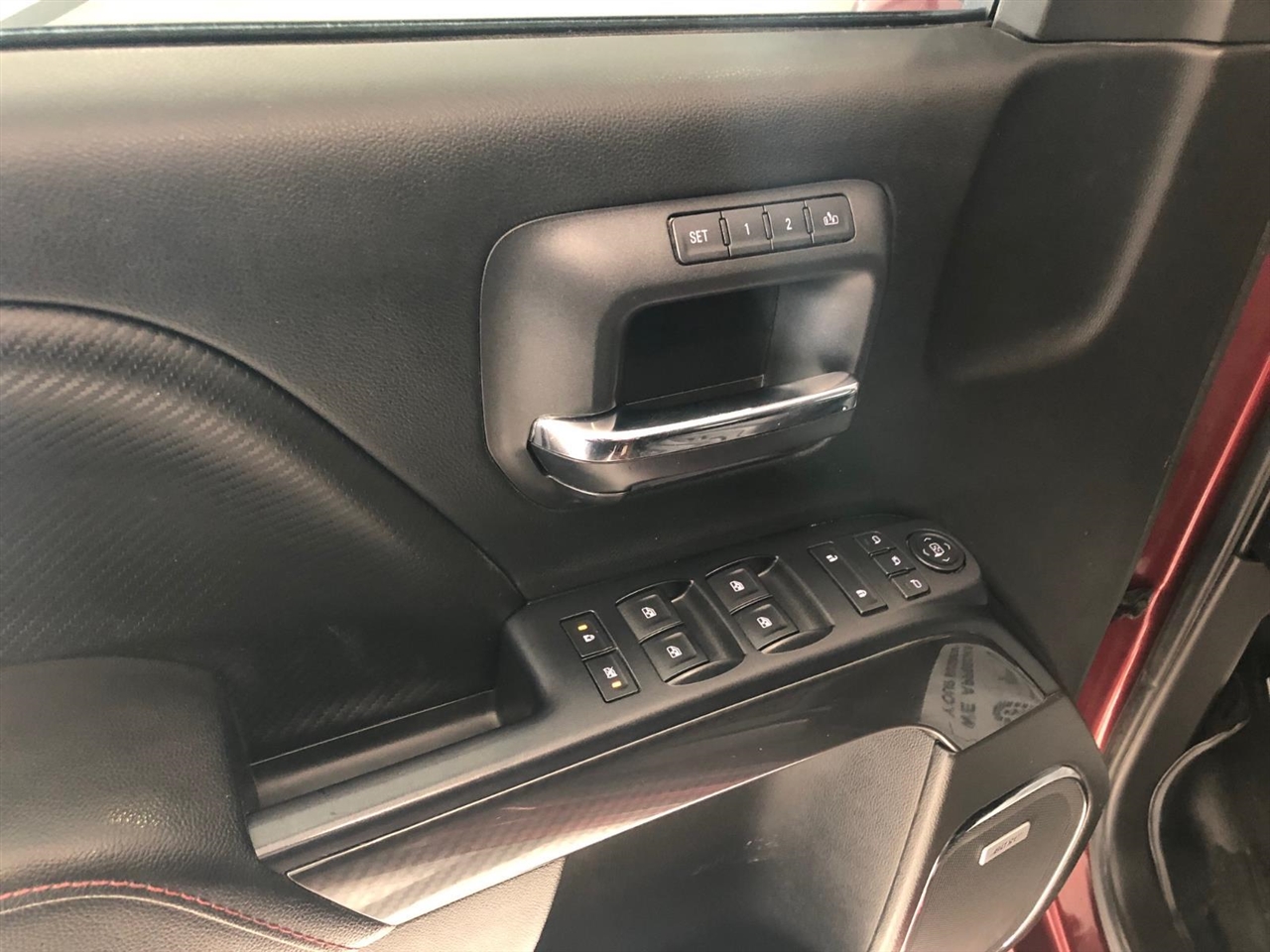 GMC Sierra 1500 4WD Crew Cab 143.5" SLT 2016