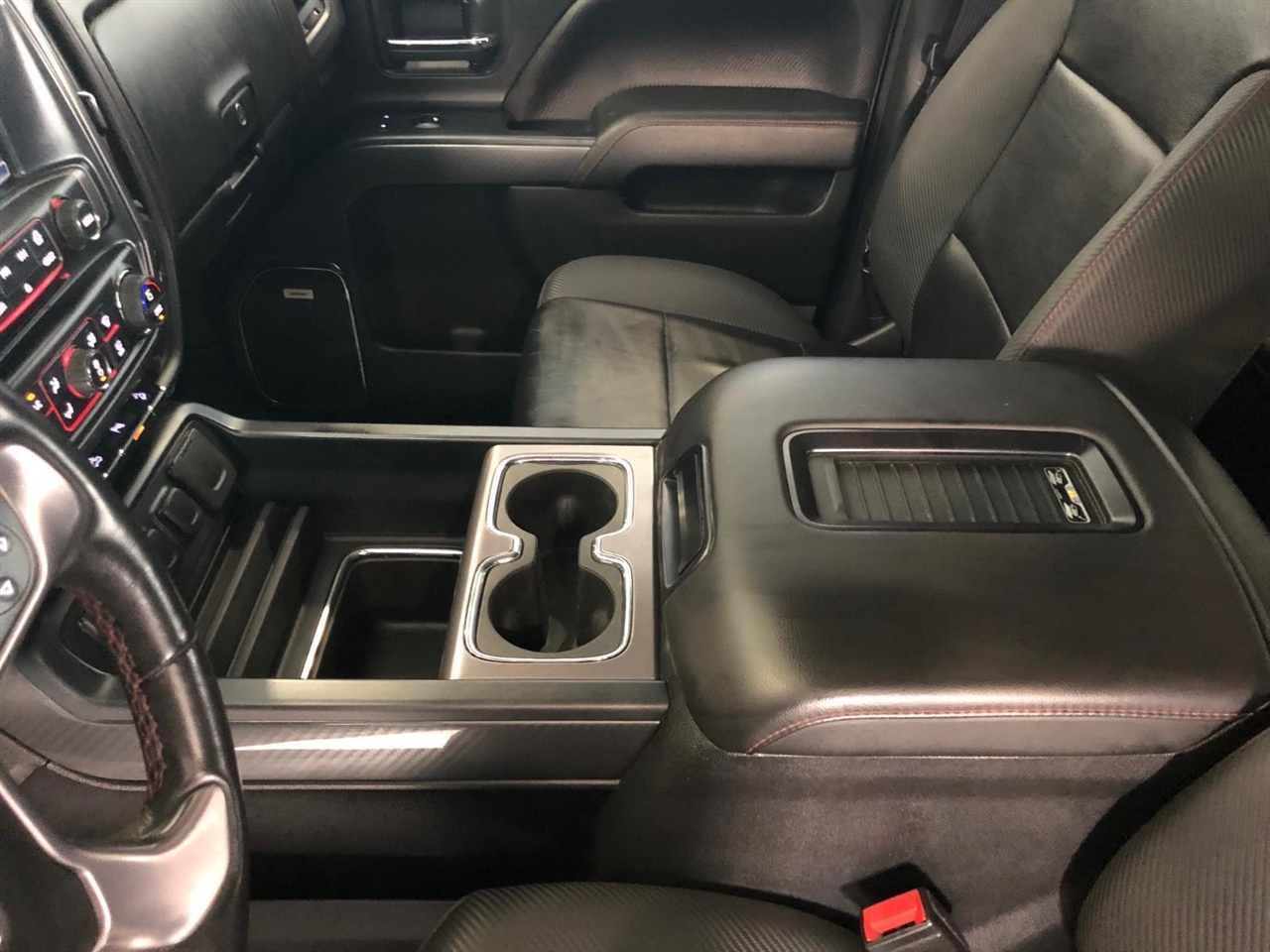 GMC Sierra 1500 4WD Crew Cab 143.5" SLT 2016