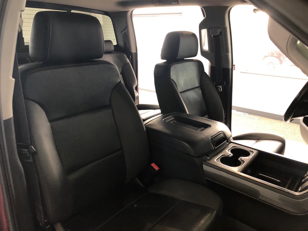 GMC Sierra 1500 4WD Crew Cab 143.5" SLT 2016