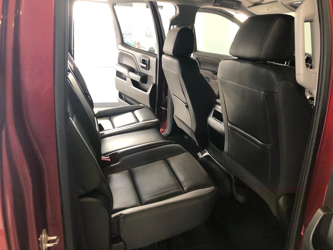 GMC Sierra 1500 4WD Crew Cab 143.5" SLT 2016