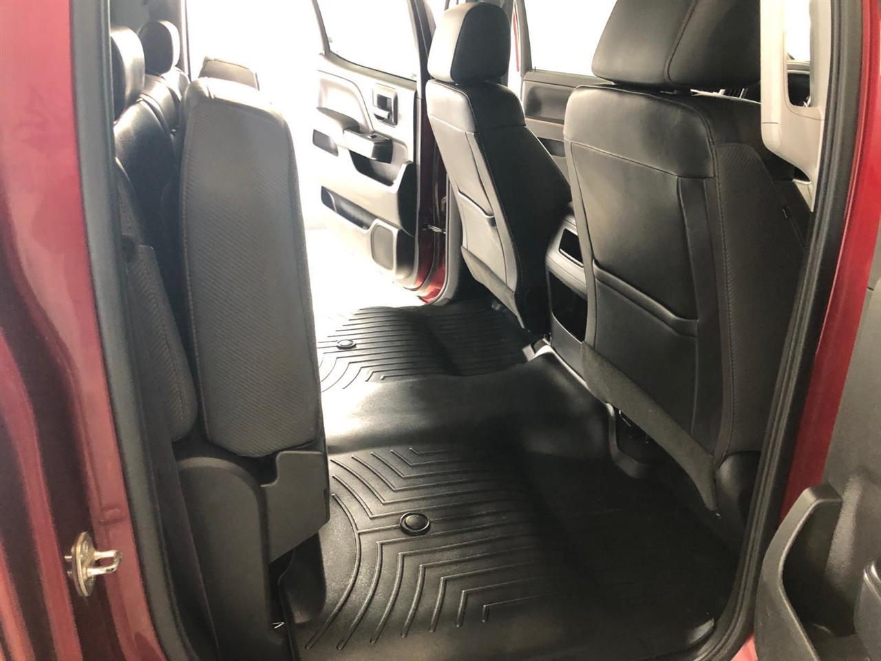 GMC Sierra 1500 4WD Crew Cab 143.5" SLT 2016