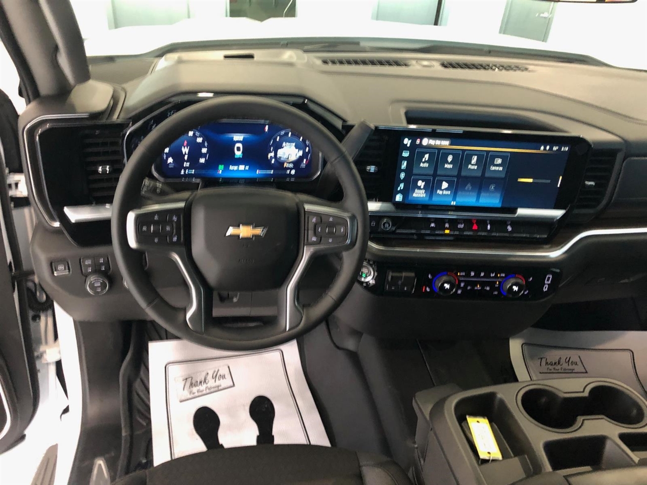 Chevrolet Silverado 1500 4WD Crew Cab 147" LT w/1LT 2026