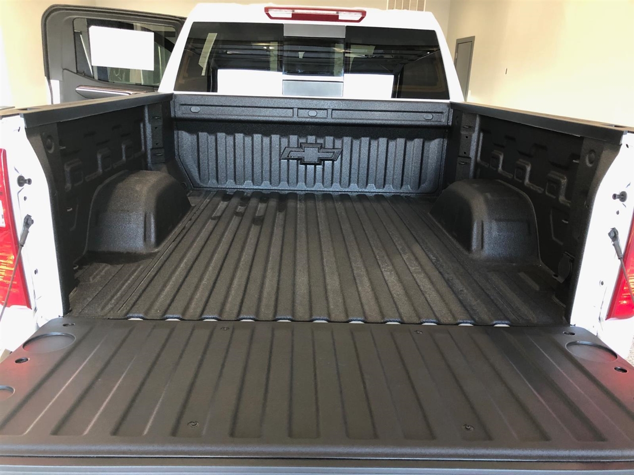 Chevrolet Silverado 1500 4WD Crew Cab 147" LT w/1LT 2026