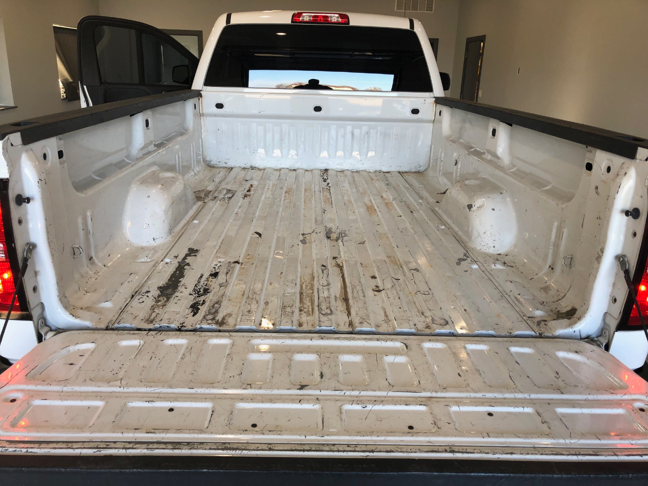 Chevrolet Silverado 1500 2WD Reg Cab 133.0" Work Truck 2016