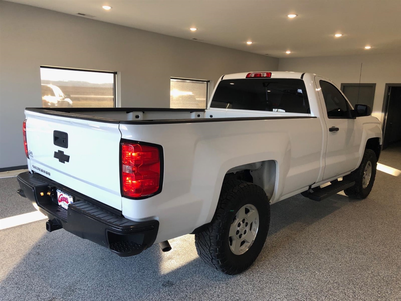 Chevrolet Silverado 1500 2WD Reg Cab 133.0" Work Truck 2016